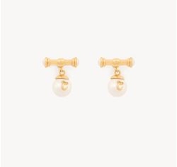 The Chlo&eacute; Classy earrings