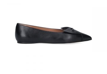 Ferragamo Flat shoes Black